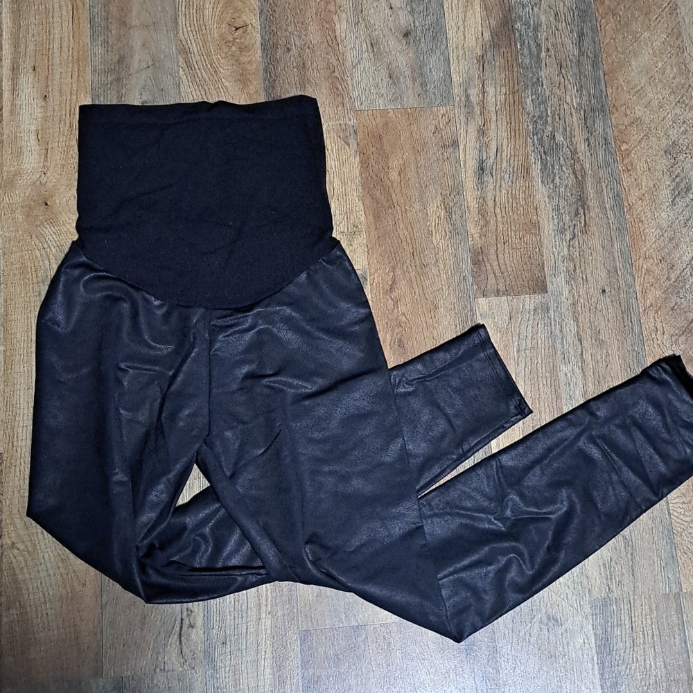 Motherhood Black Faux Leather Maternity Leggings Size Large STRETCHY